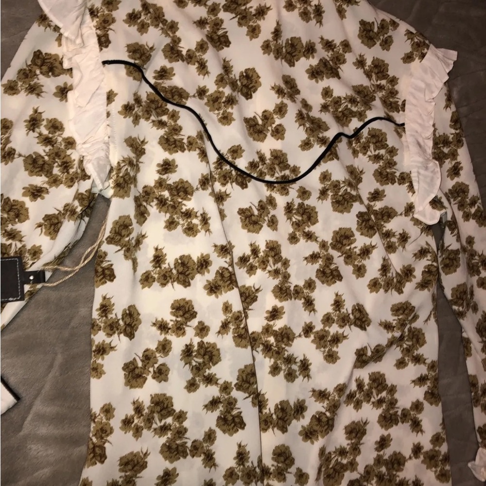 NWOT Double D Ranch Floral blouse 5th Ave Top Sz M. - Picture 6 of 14